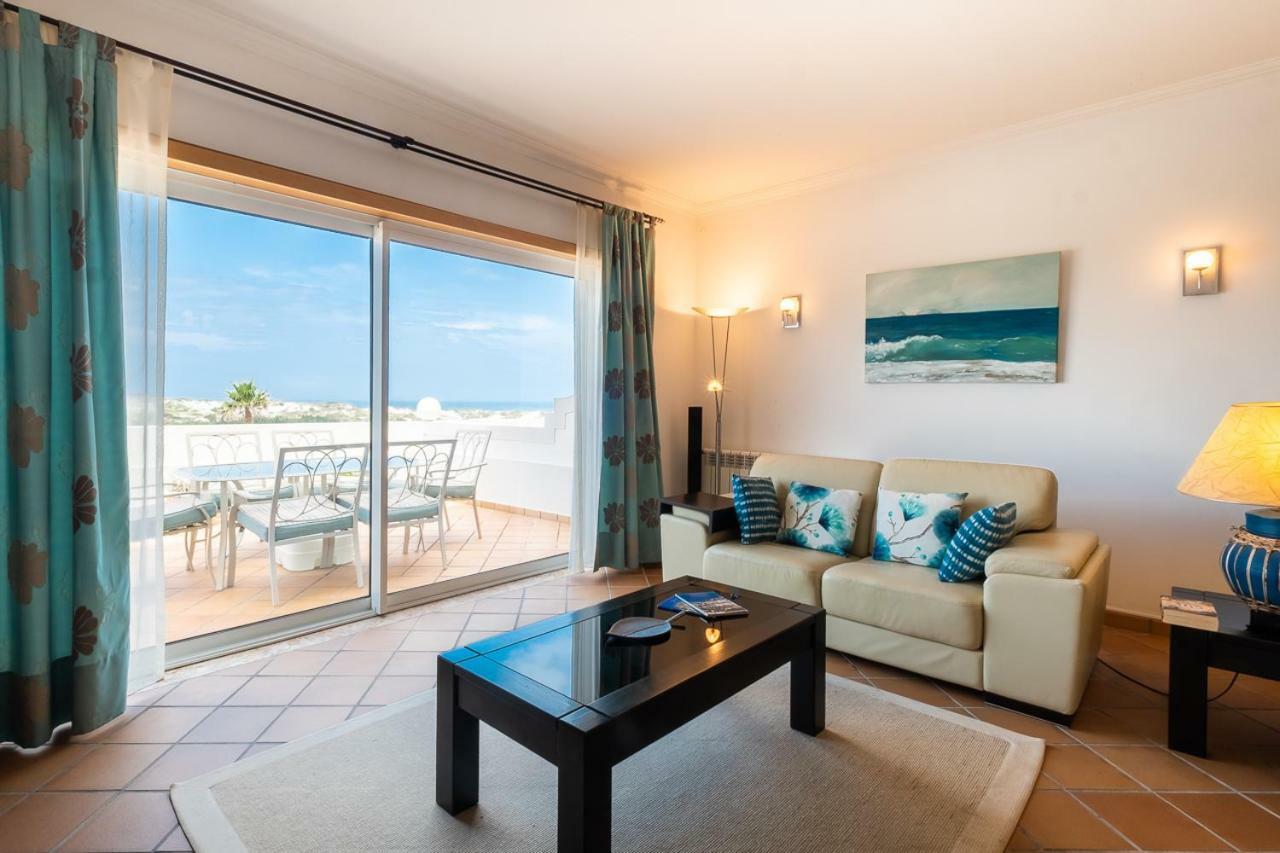 Appartement Stunning Th2 With Sea View à Praia del Rei Extérieur photo
